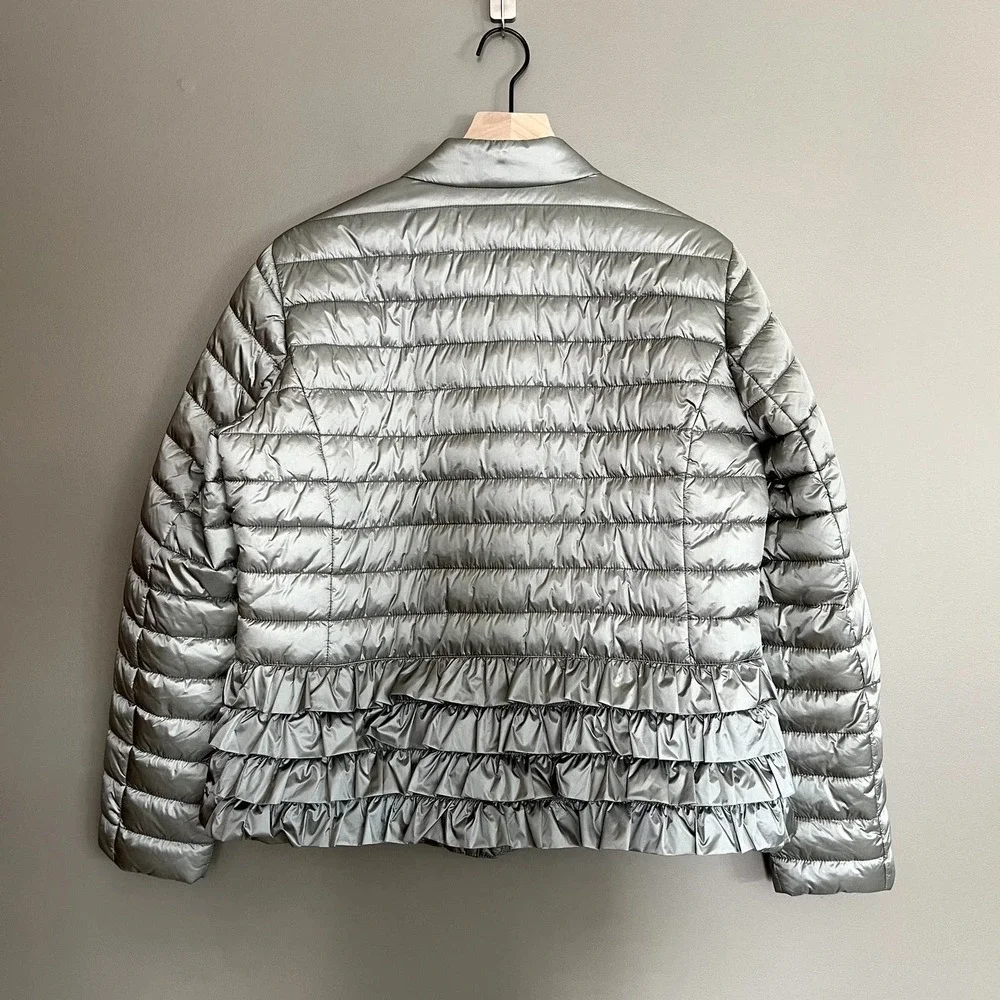NWOT Madeleine Quilted Jacket Sage‎ Green Size 16 Puffer Full Zip Ruffle Back